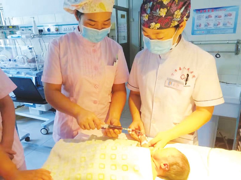 阿合奇县妇婴监护型护送